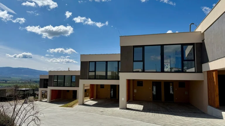 Prenájom 2i luxusného apartmánu so záhradou v Bojniciach