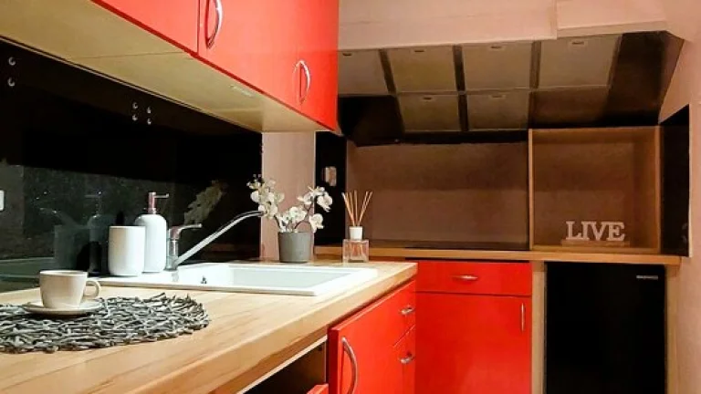Zrekonstruovaný byt 2+1, 60 m², Praha 5 - Smíchov