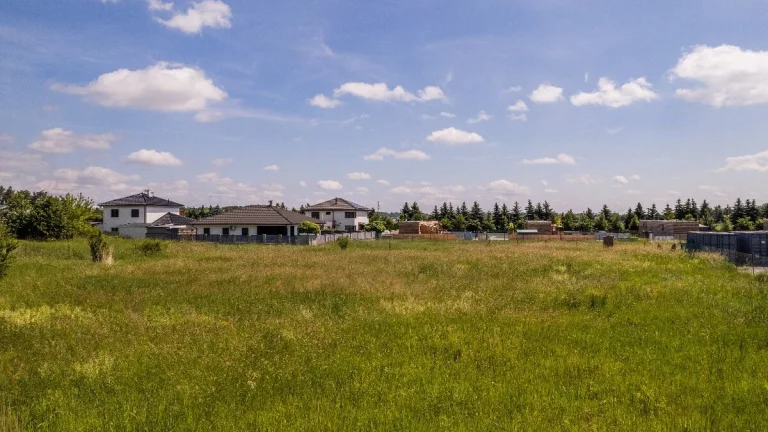 PRODEJ STAVEBNÍHO POZEMKU 2683m², ŠESTAJOVICE