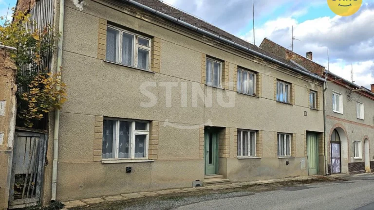 Prodej rodinného domu 310 m2 s pozemkem 2662 m2, 128775