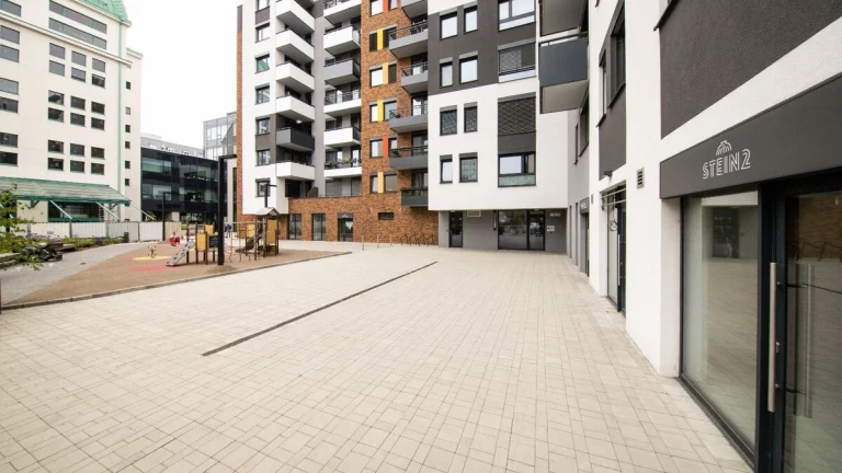 Na prenájom STEIN II., 44 m2 nebytový priestor s terasou 48m