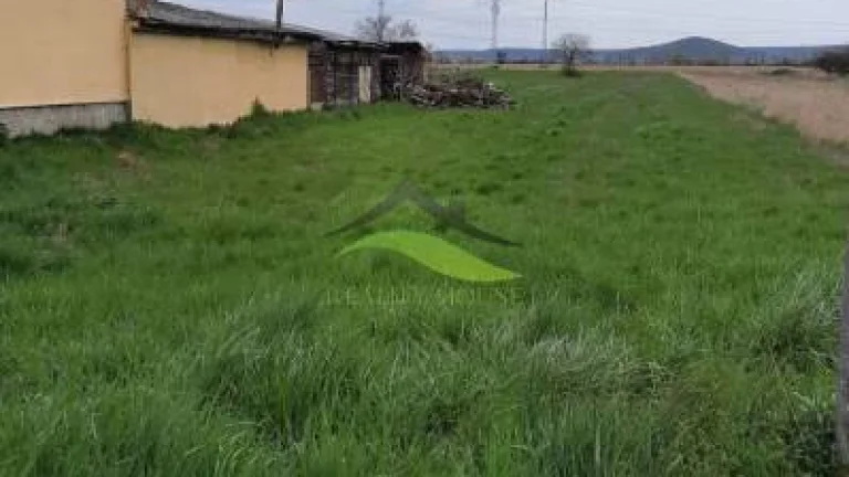 Stavebný pozemok v Pustom Čemernom.