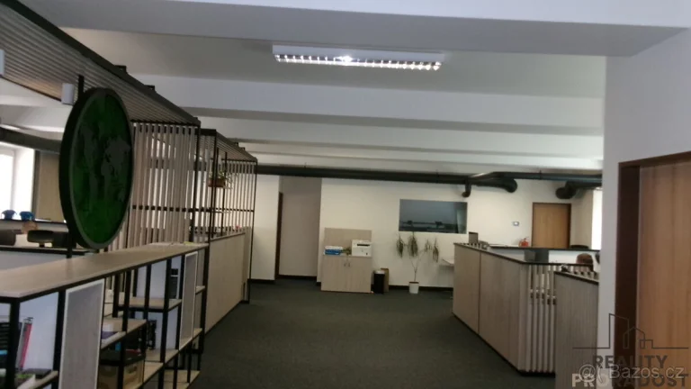 Pronájem kancelářského celku 409m2 Brno střed