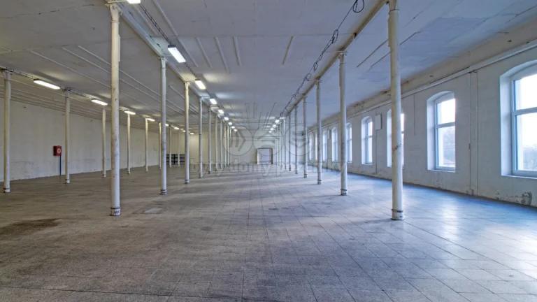 Pronájem skladu, 1089 m², Lázně Bělohrad