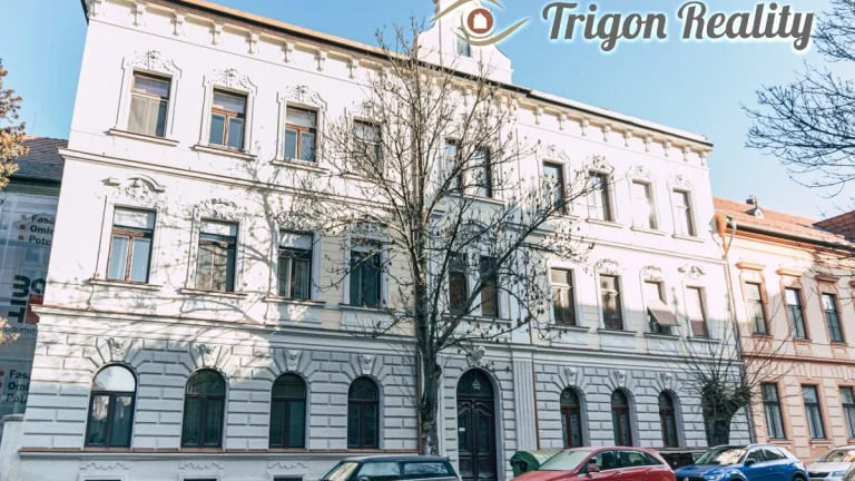 Jedinečný meštiansky byt 115 m2 – zariadený, ul. Pohraničná