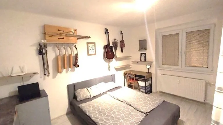 NA PREDAJ 1-IZB.BYT V DUBNICI NAD VÁHOM, 30 M2 S BALKÓNOM