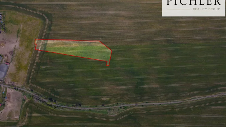 Prodej pozemku 5529 m², Žežice