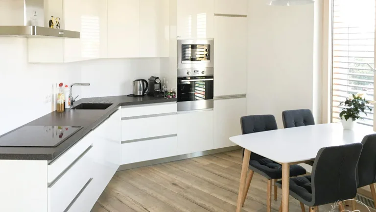 Pronájem bytu 2+kk, 49 m2, Praha 6