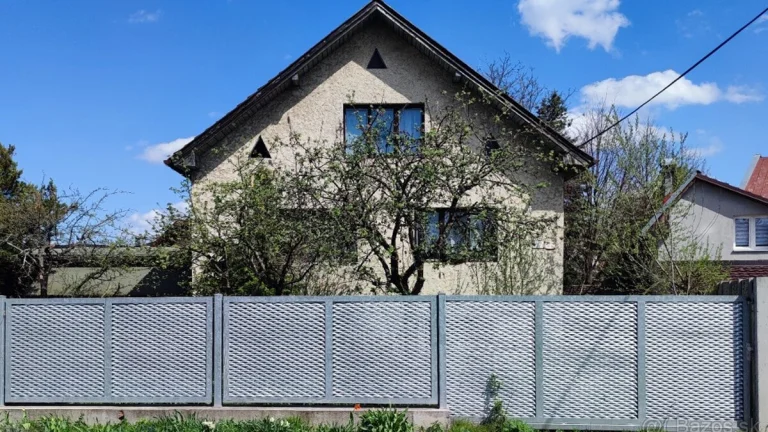 Rodinný dom, /296m2/, Žilina - Závodie