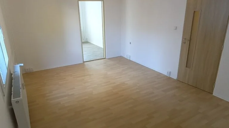 Prodej bytu 3+1 v přízemí, klidná lokalita