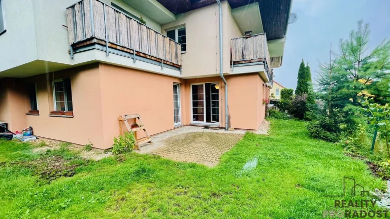 Pronájem bytu 3+kk se zahradou, 89 m² – Buková 73, Holubice