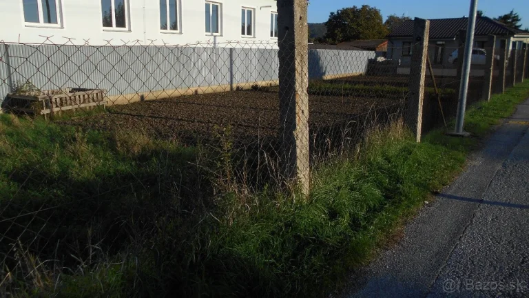 Pozemok 428 m2, Drahovce