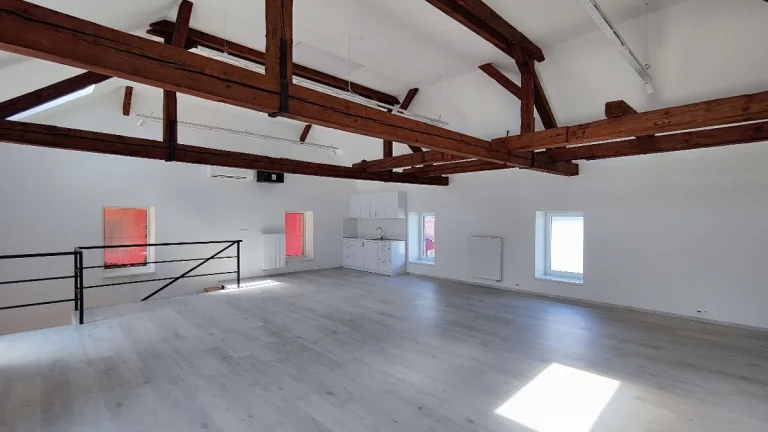 Prenájom štýlového open-space kancelárskeho priestoru – 850