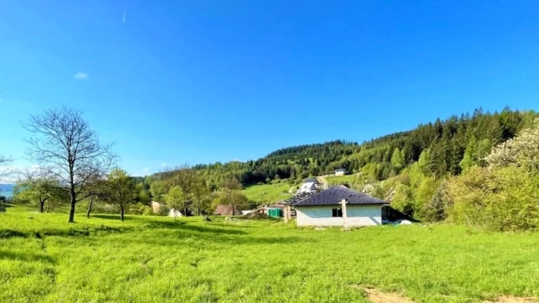 Stavebný pozemok Pšurnovice