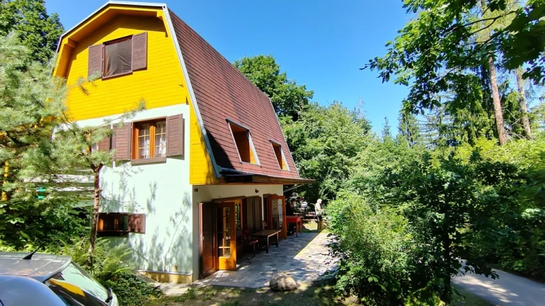 Prodej chaty na Vranovské přehradě v chatové osadě Chmelnice