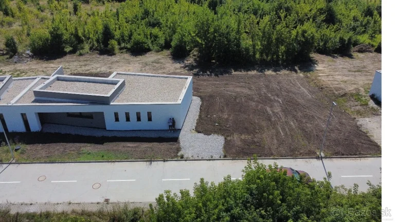 PREDAJ Luxusná novostavba moderného domu, Kamenný Mlyn