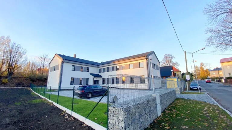 Nabízíme k pronájmu bytovou jednotku o dispozici 1+kk s výmě