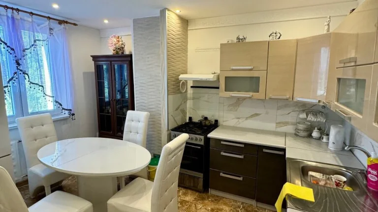 REZERVOVANÝ-EXKLUZÍVNY, 3 IZBOVÝ BYT,58M2, KOTRÁDOVA, PREŠOV