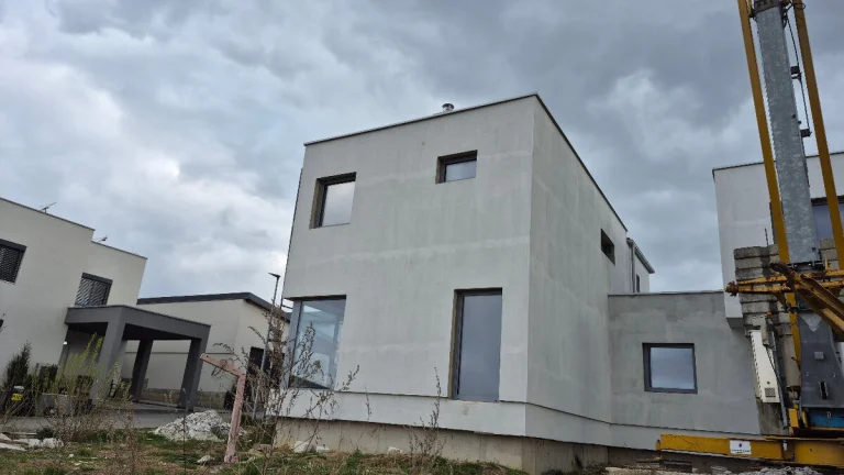 Predaj novostavby rodinného dvojdomu Šalgovík.