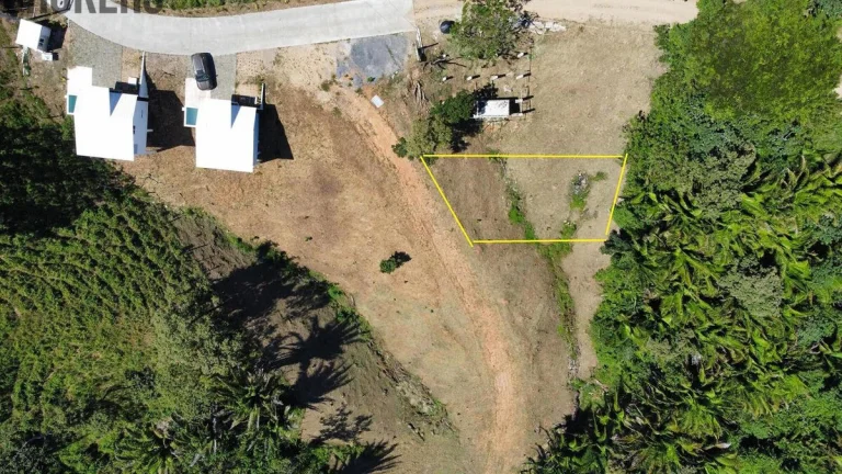 Falcon Valley Lot#3 Santos Guardiola, Roatan