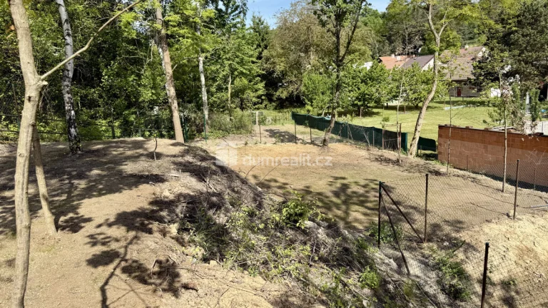 Pronájem zahrady 200m2 - v obci Kralupy nad Vltavou