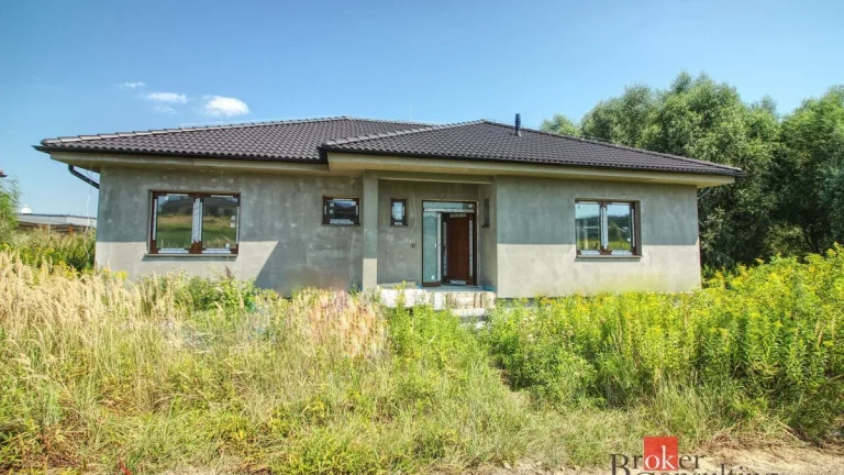 Na predaj rodinný dom v štádiu holodomu, Nitra- Kynek