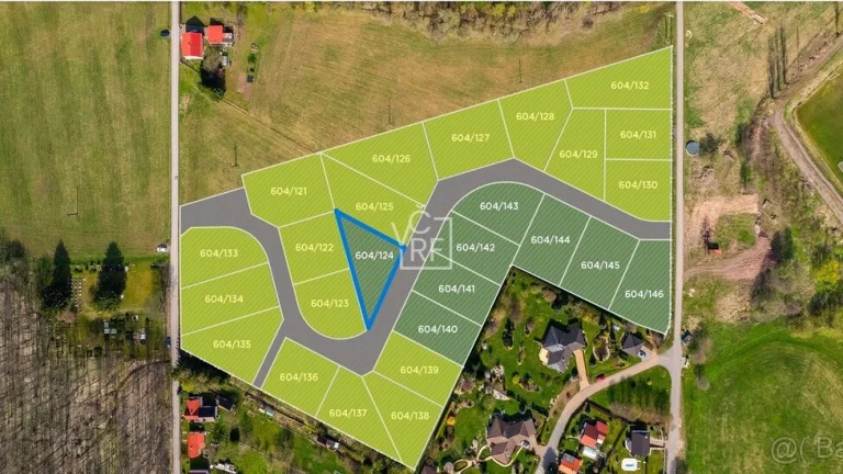 Prodej pozemku o výměře 910 m2 určeného k výstavbě v obci Ža