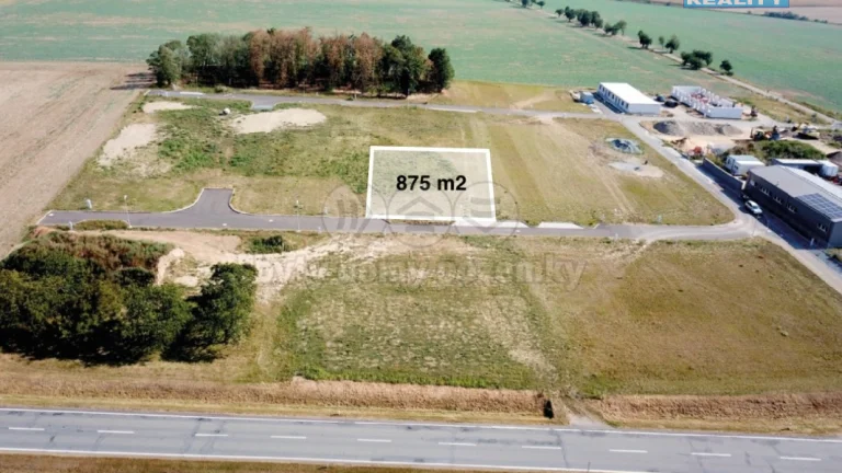 Prodej komerčního pozemku 875 m2, Valeč