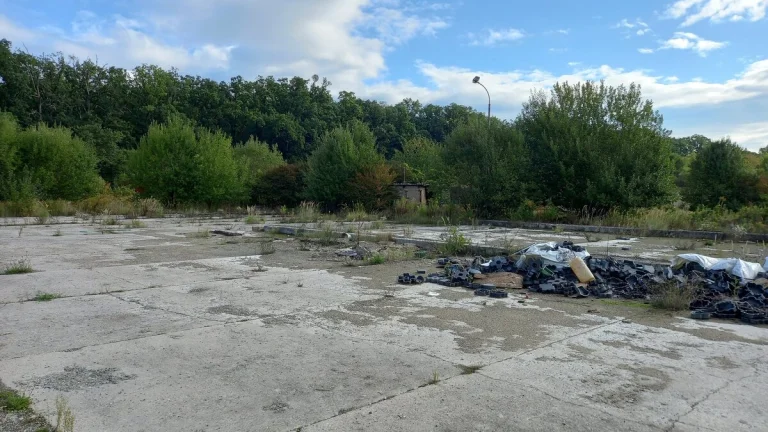 Prodej pozemky pro komerční výstavbu, 20 325 m2 - Rožďalovic