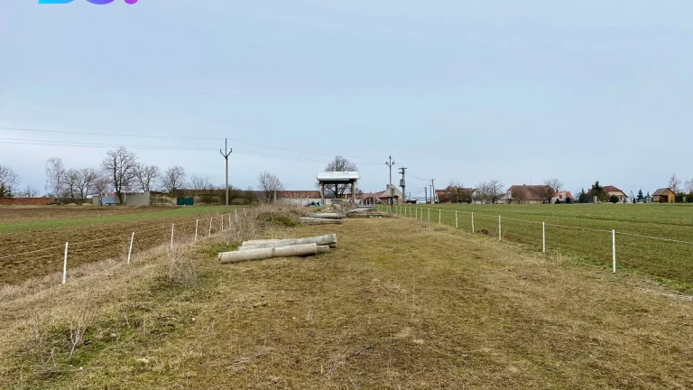 Prodej pozemku, 2 203 m², Blížkovice, okres Znojmo