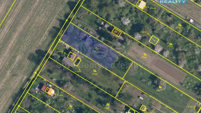 Prodej pozemku 1200 m² k výstavbě rekreačního objektu