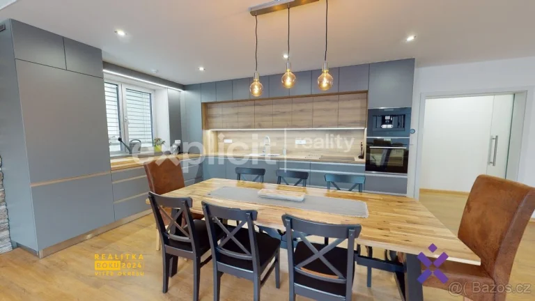 Prodej luxusního bytu 4+kk, 120 m2 s velkou terasou a garáží