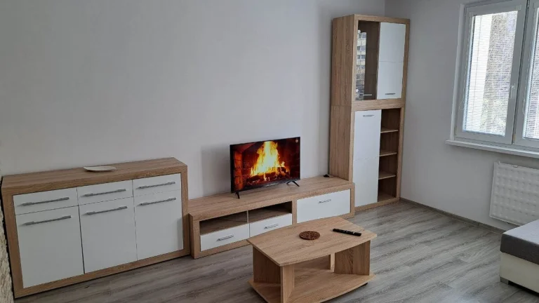 Pekný 3 izbový byt na prenájom v Nitre - Považská