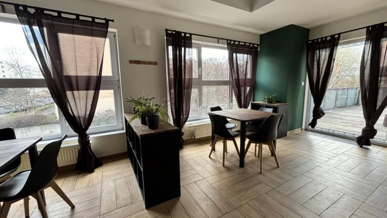 Pronájem komerční Restaurace, 160㎡