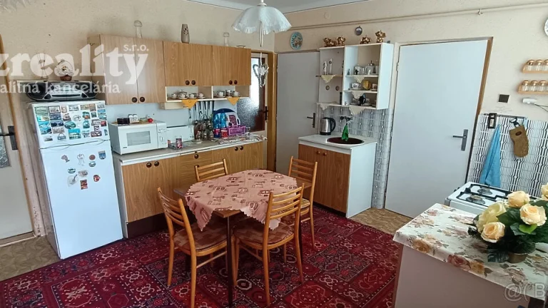 Na predaj starší rodinný dom v obci Tvrdošovce