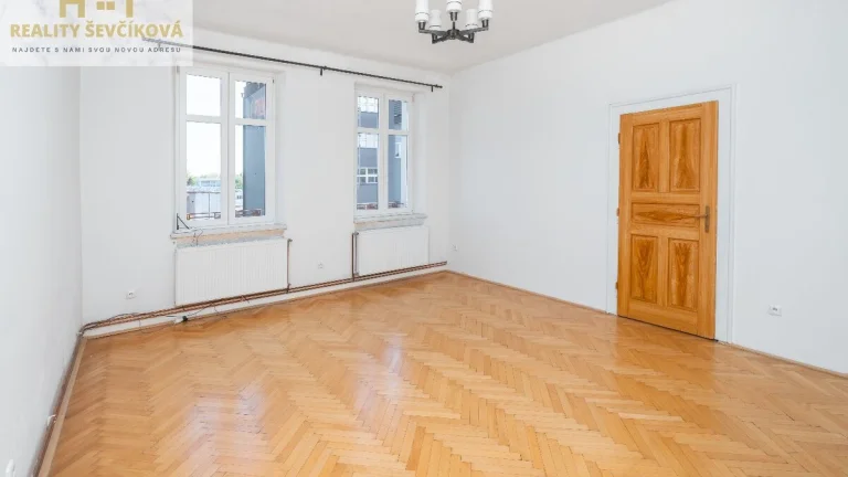 Prodej bytu 2+1, 69 m² – Hradec Králové, ul. Pospíšilova