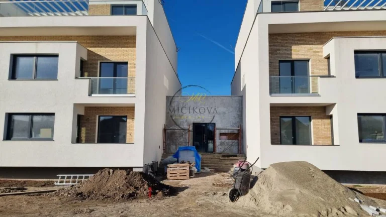 Predáme 2-izb. terasový apartmán v novostavbe, PANSKÉ POLE,