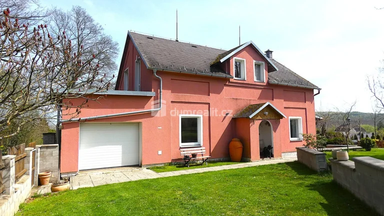 Prodej, rodinný dům 6+2, Habartov-Lítov