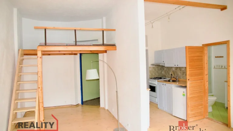 Pronájem, byty/1+kk, 37 m2, náměstí Dr. M. Horákové 1131/9,