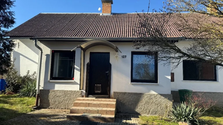 Prodej rodinného domu 135 m², pozemek 700 m² Hromnice