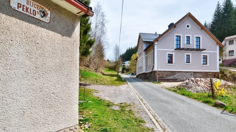 Prodej byty 1+kk, 30 m2 - Vrchlabí - Hořejší Vrchlabí