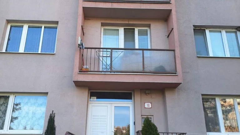 Na predaj 2 izbový byt v Šacha ul. Vajanská s balkónom