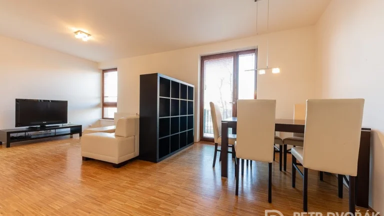 Pronájem bytu 2+kk 56 m2 ulice Na Srážku, Praha 4 - Modřany