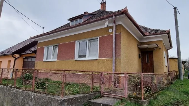 REZERVOVANÉ Starší rod. dom s veľkým pozemkom Dolné Srnie