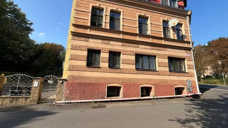 Prodej bytu 4+1, ul. Závodu míru, Stará role ID618