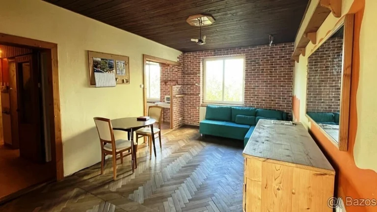 Ponúkam na prenajom 2 izbový byt s balkónom v širšom centre