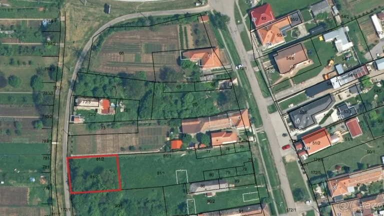 Predám stavebný pozemok v obci Telince.