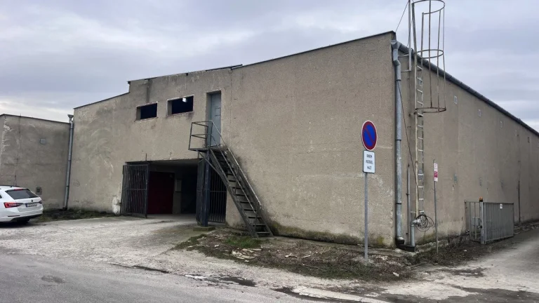 Na predaj garáž v Trenčíne, Pred Poľom.