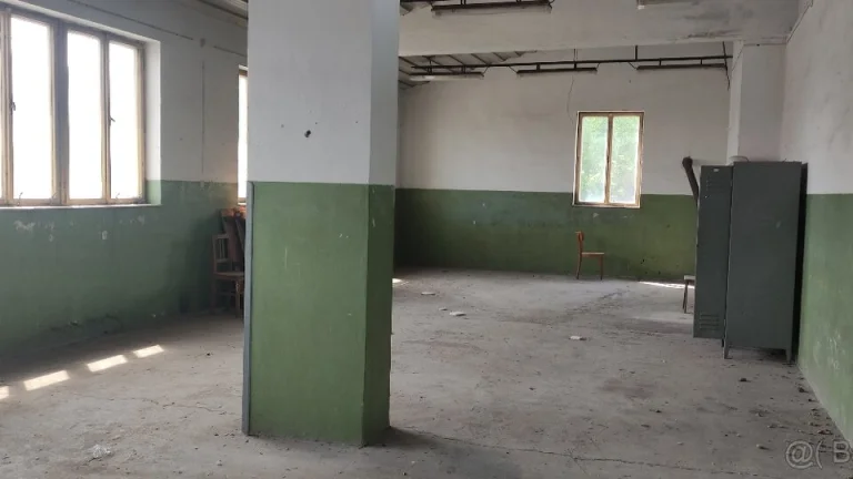 Pronájem skladovacích nebo obchodních prostor 210m2