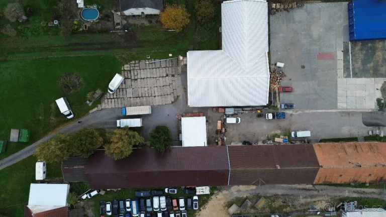 Pronájem zateplené haly 600 m2
